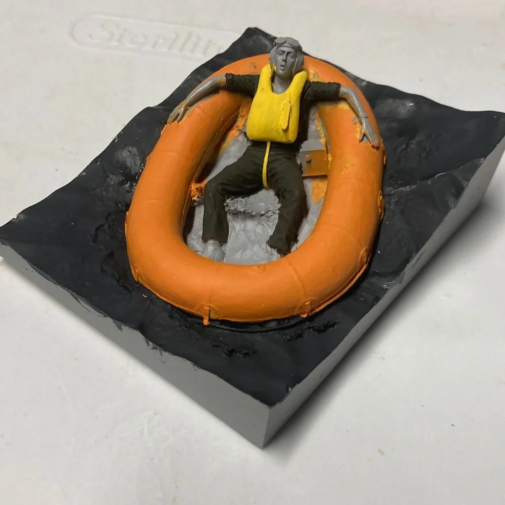 Verlinden 1/35 US Navy Pilot in Dinghy, Pacific WWII, kit no 241, started
